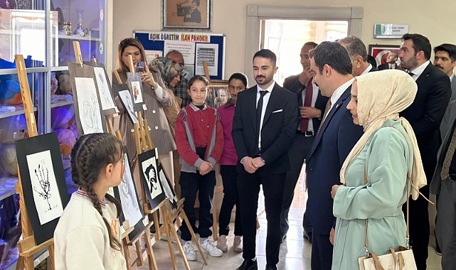 Arpaçay’da resim sergisine yoğun ilgi