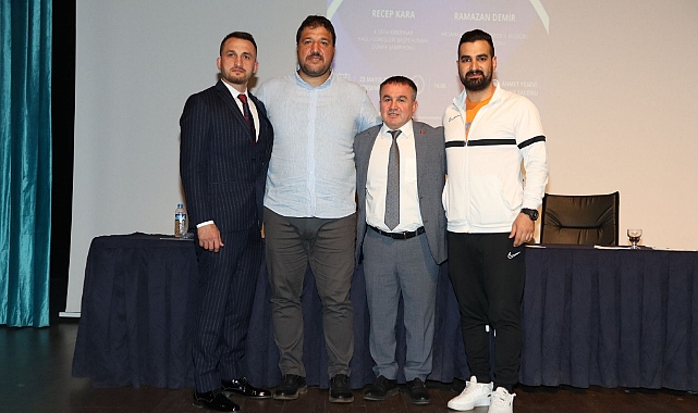 Başpehlivan Kaya ve eski milli güreşçi Demir, Ardahan'da öğrencilerle buluştu