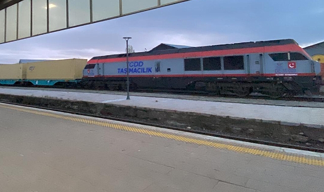 BTK treni yeniden seferlerine başladı
