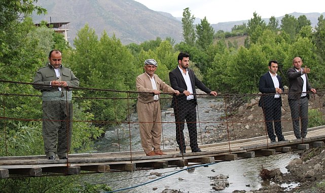Derecik'te dere ve kanal ıslah çalışması