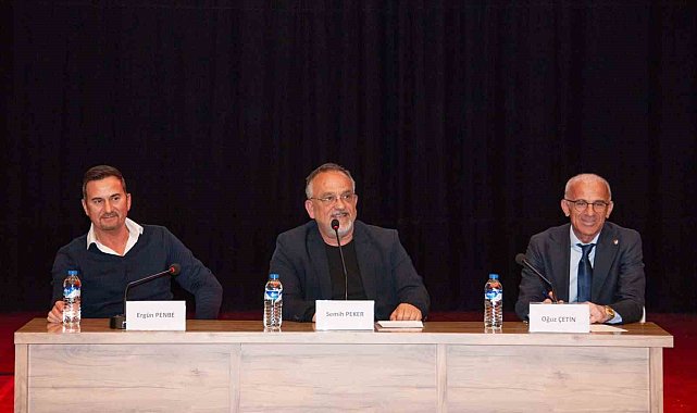 EBYÜ'de "Futbolun Efsaneleri Konuşuyor" paneli düzenlendi