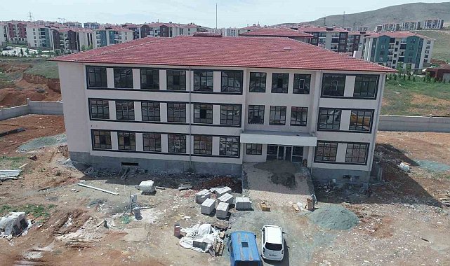 Elazığ Belediyesi'nin şehre kazandıracağı okul yeni dönemde hizmet vermeye başlayacak