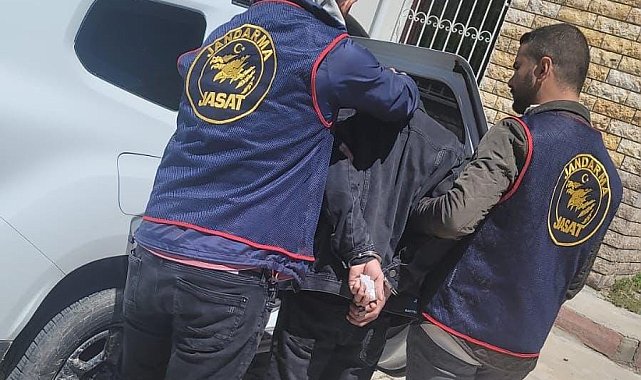 Elazığ'da hakkında 5 ayrı suçtan 27 yıl kesinleşmiş hapis cezası bulunan şahıs yakalandı