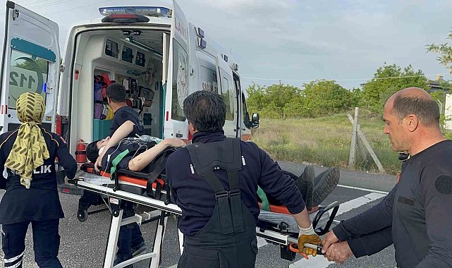 Elazığ'da iki otomobil çarpıştı: 7 yaralı