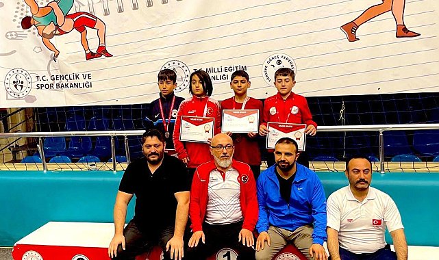 Elazığlı güreşçiden Türkiye 3.'lüğü