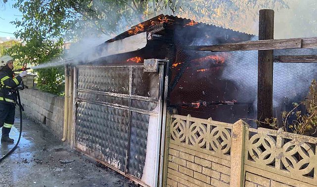 Erzincan'da garajda çıkan yangın korkuttu