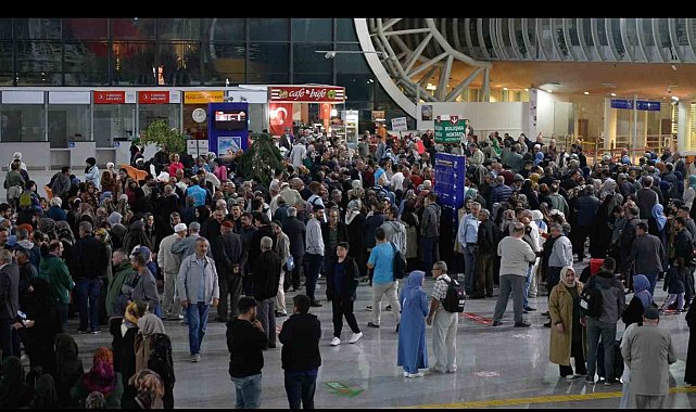 Erzincan'dan hac kafilesi dualarla uğurlandı