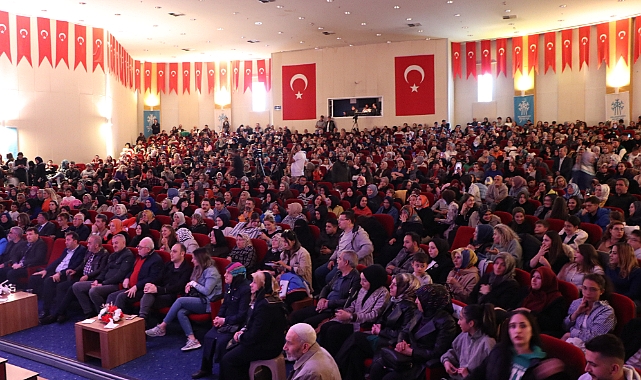Erzurumlu sanatçı İbrahim Erkal vefatının 7. yılında şarkılarıyla anıldı