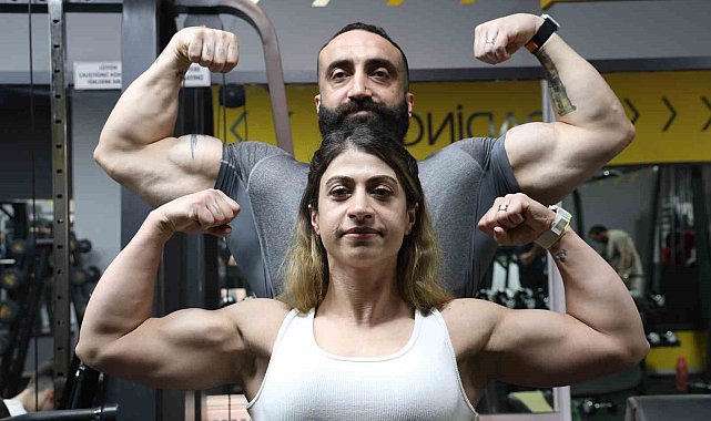 Fitness sporcusu sağlık çalışanı kadının başarı hikayesi görenleri hayran bıraktı