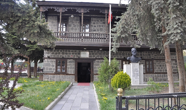 GAMP Konağı ziyaretçi akınına uğruyor