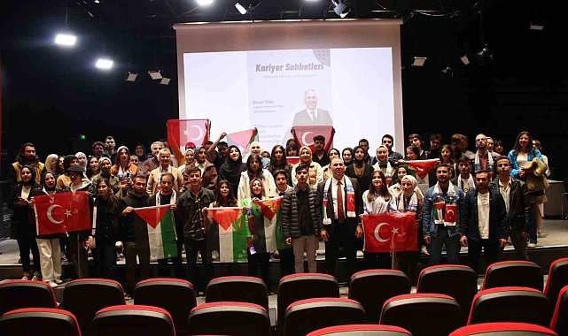 Gazze'deki İsrail vahşetini kınayan bildiriyi öğrencilerle seslendirdiler