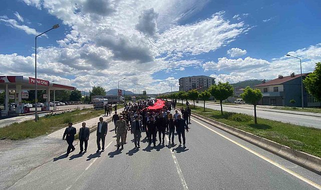 Güroymak'ta "Gençlik Yürüyüşü" düzenlendi
