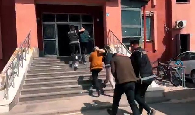 5 ilde göçmen kaçakçılarına operasyon: 29 gözaltı