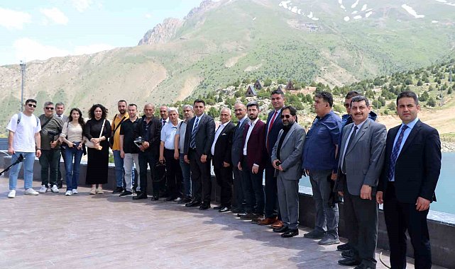İl Özel İdaresi Genel Sekreteri Canpolat, kentte yapılan çalışmaları basınla paylaştı