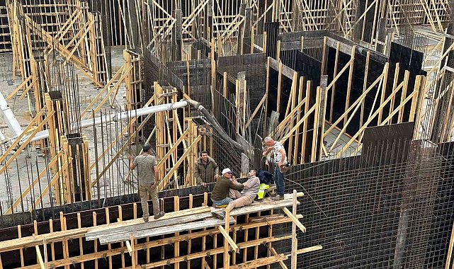 İnşaatta düşen işçiyi AFAD ekipleri kurtardı