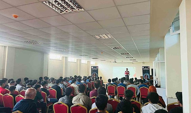 Jandarmadan öğrenci ve öğretmenlere seminer