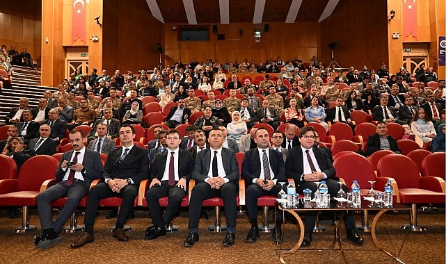 Kamu personeline etkili hitabet ve diksiyon eğitimi