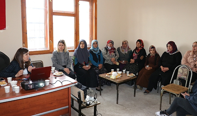 Kars’ta kadın çiftçilere yönelik eğitimler devam ediyor