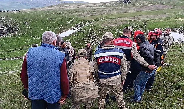 Kars'ta yıldırımın çarptığı çocuk öldü