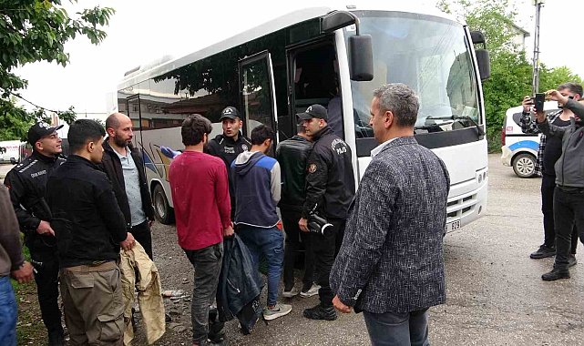 Malatya'da iş yerinde 25 düzensiz göçmen yakalandı