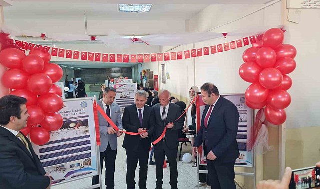 Mecidiye Anadolu Lisesi'nde bilim fuarı