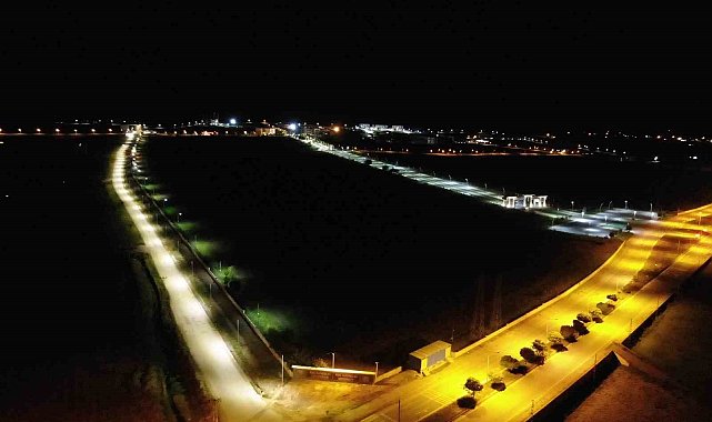 Muş'ta 12 milyon lira yatırım ile üniversite öğrencilerinin yolu aydınlatıldı