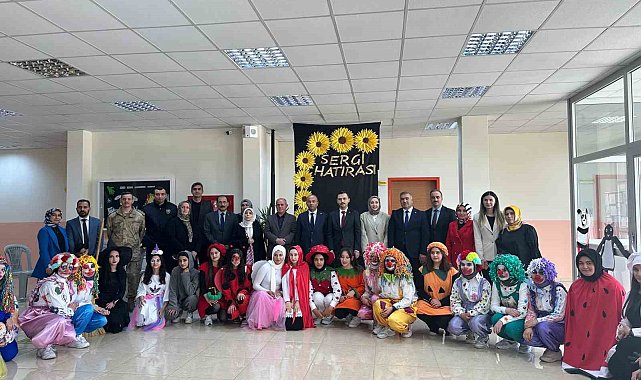 Nenehatun Mesleki ve Teknik Anadolu Lisesi'nde "Çocuk Gelişimi ve Bilim" yılsonu sergi etkinliği