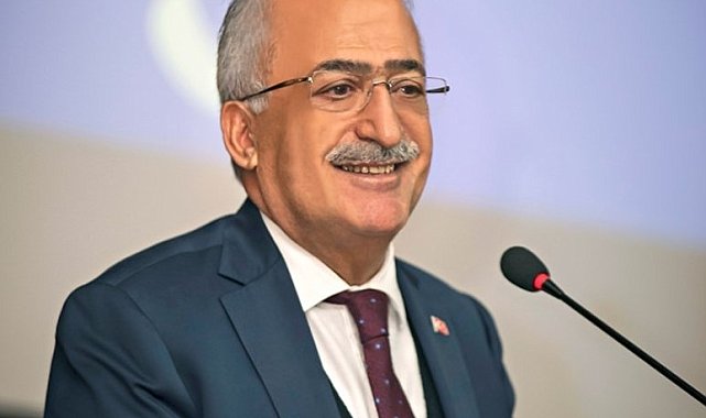 Rektör Çomaklı; "Annelerimizin hakları, emekleri asla ödenemez"