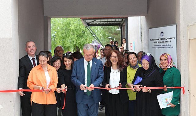 Sağlık Bilimleri Fakültesi'nin düzenlediği sergi açıldı