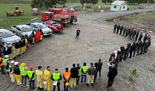 Sarıkamış'ta orman personeline yangın eğitimi