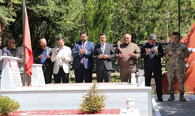 Şehit Murat Sarıgül, şehadetinin 8'inci yılında kabri başında anıldı