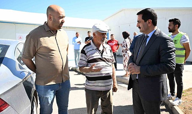 Taşkın, Acıbadem Konteyner Kent'i ziyaret etti