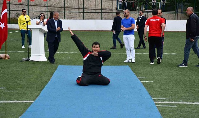 Tatvan'da 19 Mayıs coşkusu