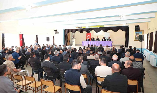 Üzümlü'de muhtarlar toplantısı