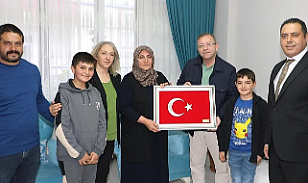 Vali Polat'tan Anneler Günü Ziyaretleri
