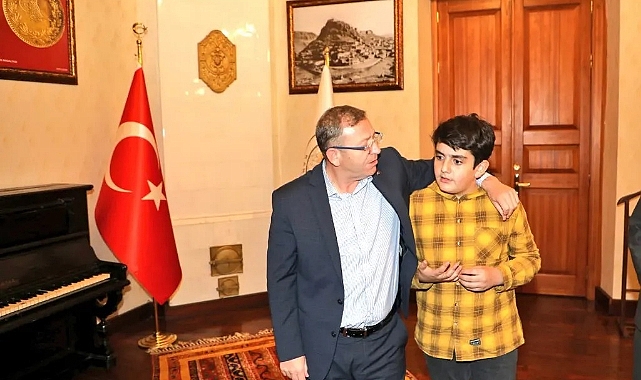 Vali Polat, Türkiye 1'incisi Can'ı kutladı