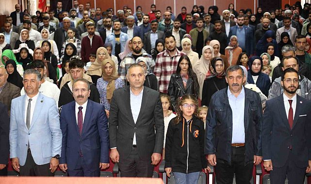 Varto'da 4-6 yaş Ku'ran kursu öğrencilerinden yılsonu etkinliği