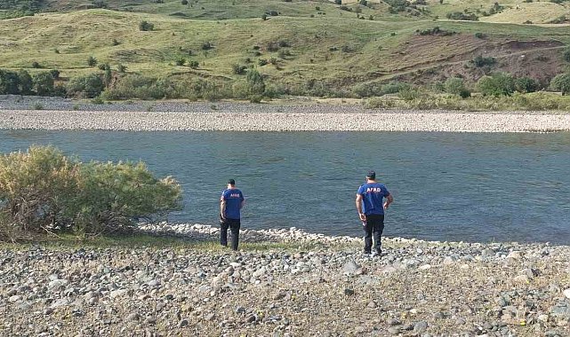 14 yaşındaki çocuk Murat Nehri'nde kayboldu