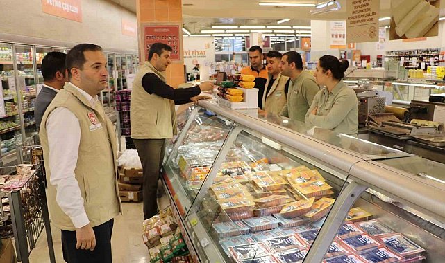 Ağrı'da gıda satış yerlerine denetim yapıldı