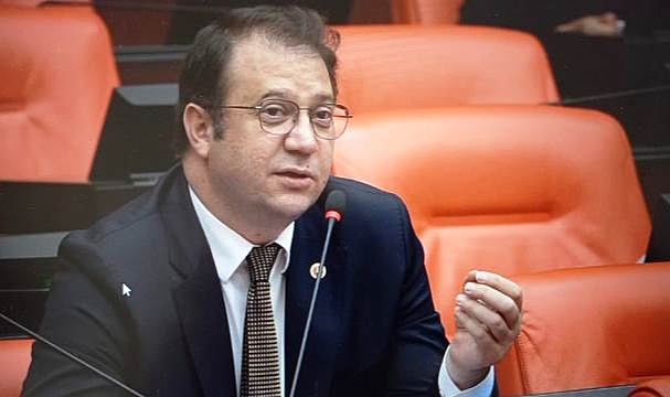 Alp: Kars'ta 21'inci yüzyılda eşekle su taşınıyor