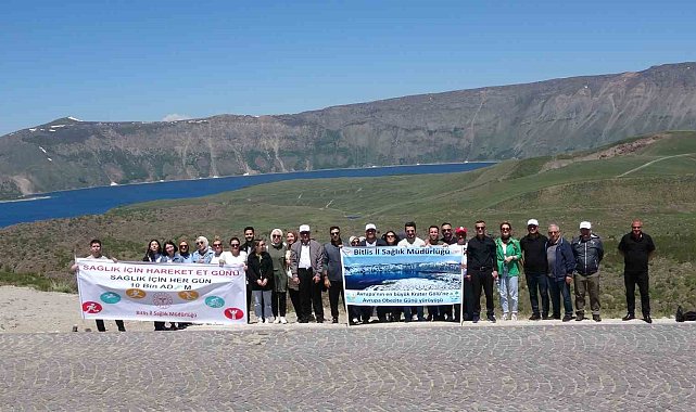 Avrupa'nın en büyük kraterinde Obezite Günü yürüyüşü