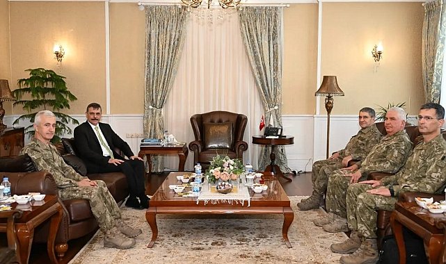 Bayraktaroğlu Paşa Erzurum'da