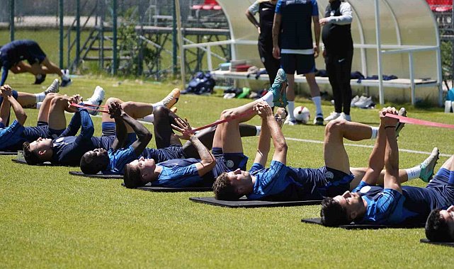 Çaykur Rizespor, Erzurum'da yeni sezon hazırlıklarına başladı