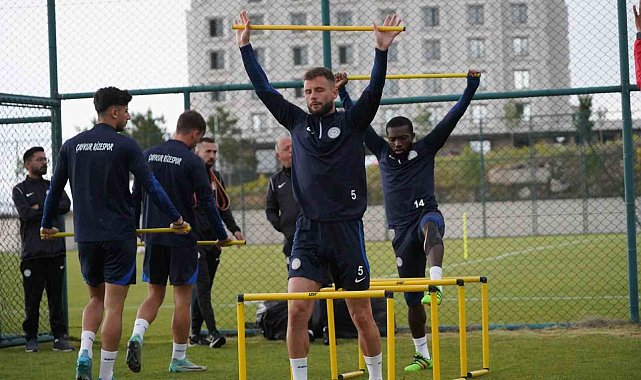 Çaykur Rizespor, Erzurum'da yeni sezon hazırlıklarına devam ediyor