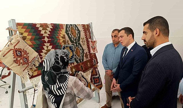 Çemişgezek Halk Eğitimi Merkezi yıl sonu sergisi yoğun ilgi gördü