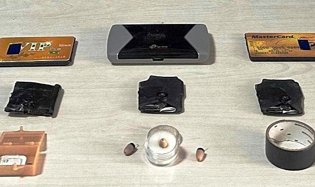 Kars&#039;ta ehliyet sınavında kopya çeken 3 şahıs yakalandı