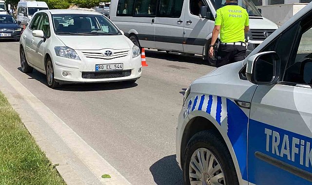Elazığ'da otomobilin çarptığı yaya yaralandı