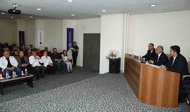 Akredite edilen Veteriner Fakültesi'ne Rektör Çomaklı'dan teşekkür