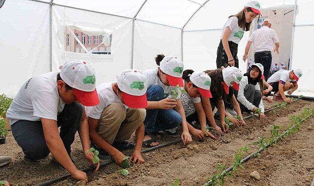 Erzincan'da "Okuldaki Çiftlik" projesi başlatıldı