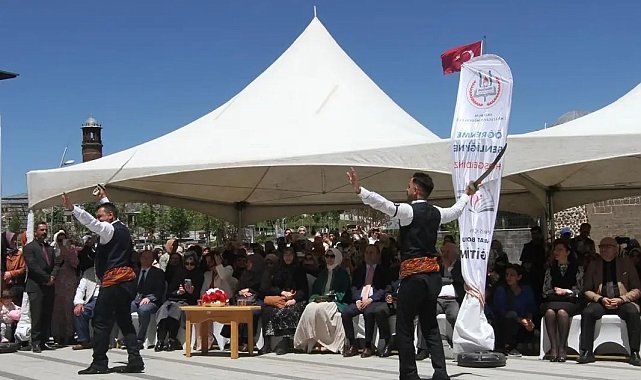 Erzurum'da 'Hayat Boyu Öğrenme Haftası' programı